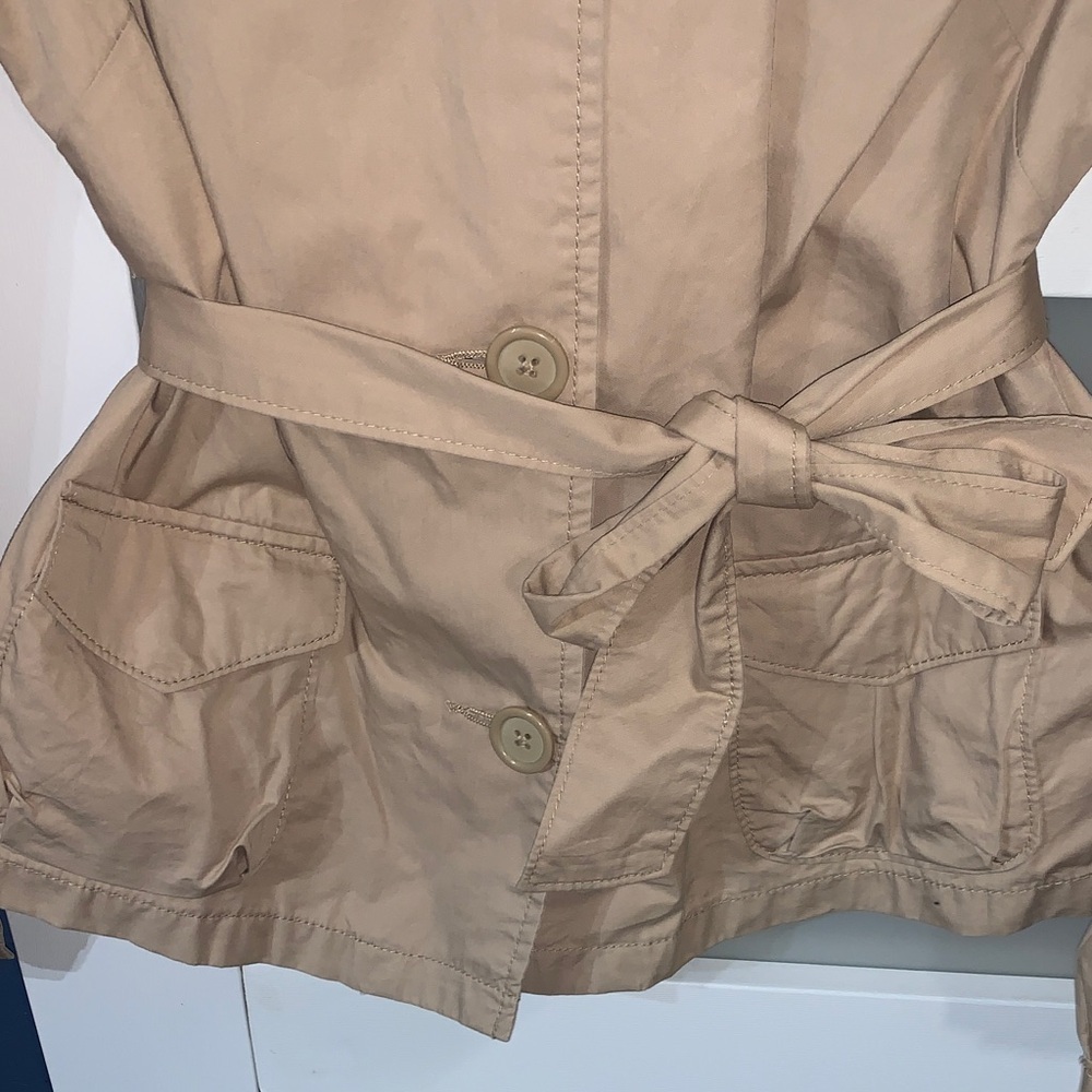 Old Navy Beige Women's Blazer with Belt - Picture 2 of 7